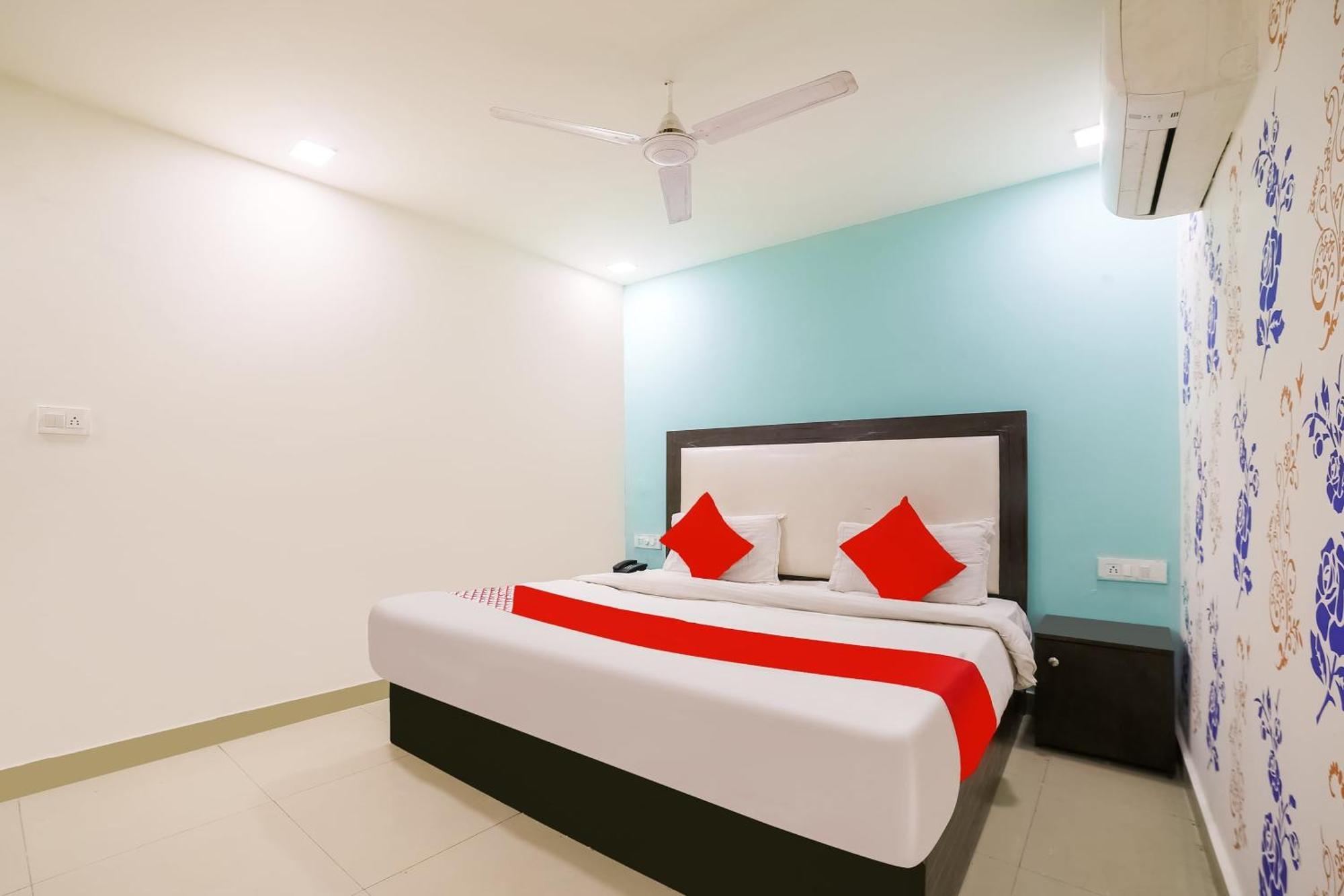 My Comfortable Hotel Yeni Delhi Dış mekan fotoğraf