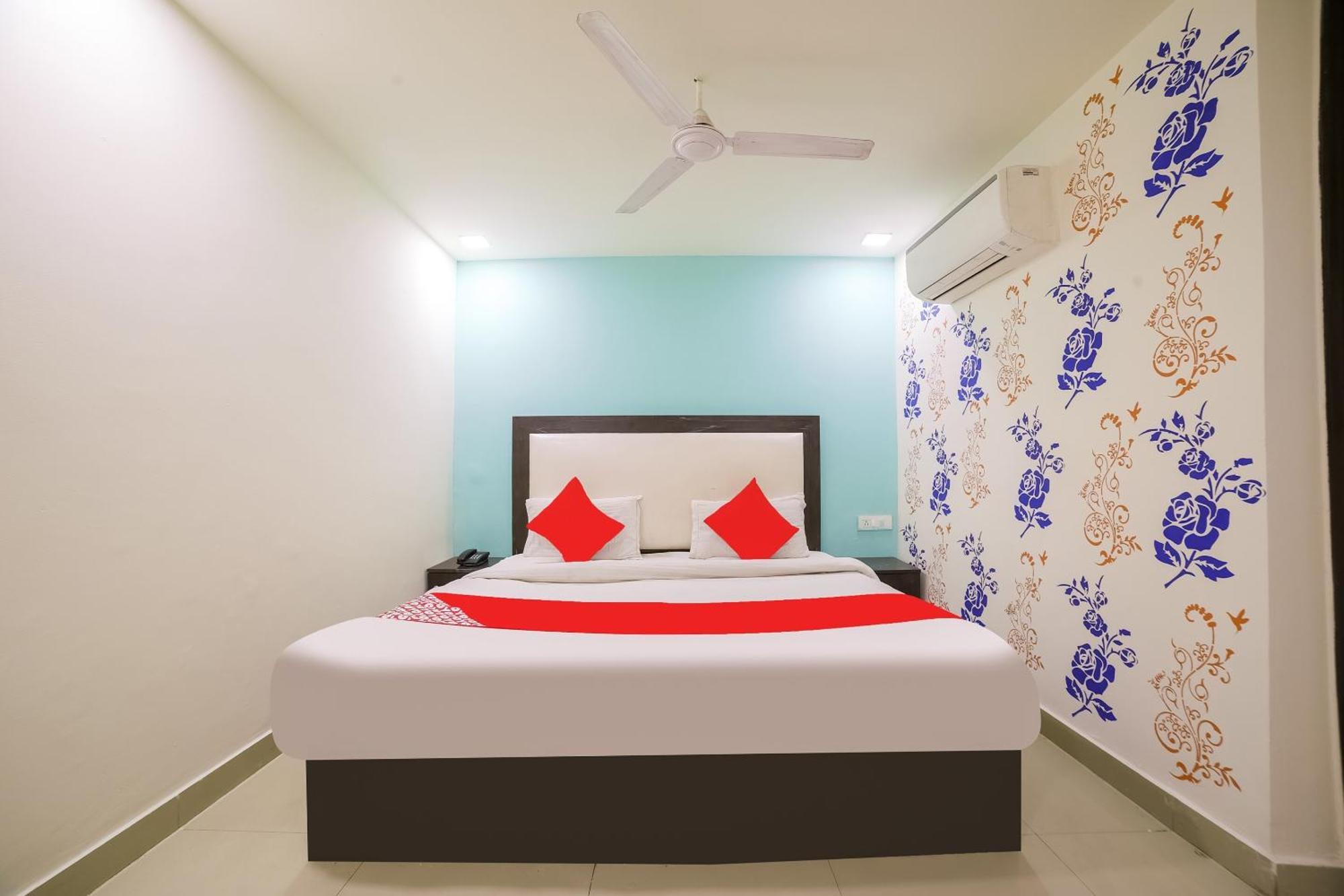 My Comfortable Hotel Yeni Delhi Dış mekan fotoğraf