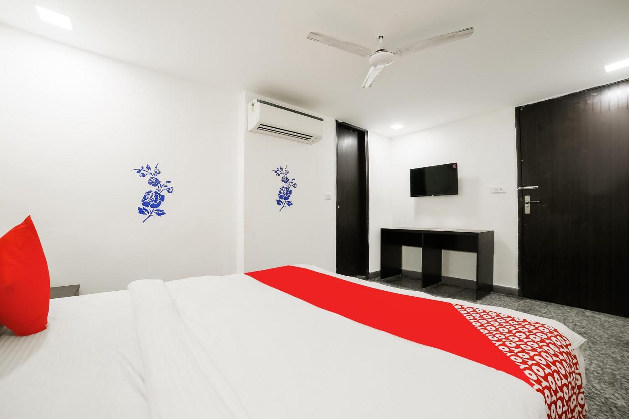 My Comfortable Hotel Yeni Delhi Dış mekan fotoğraf