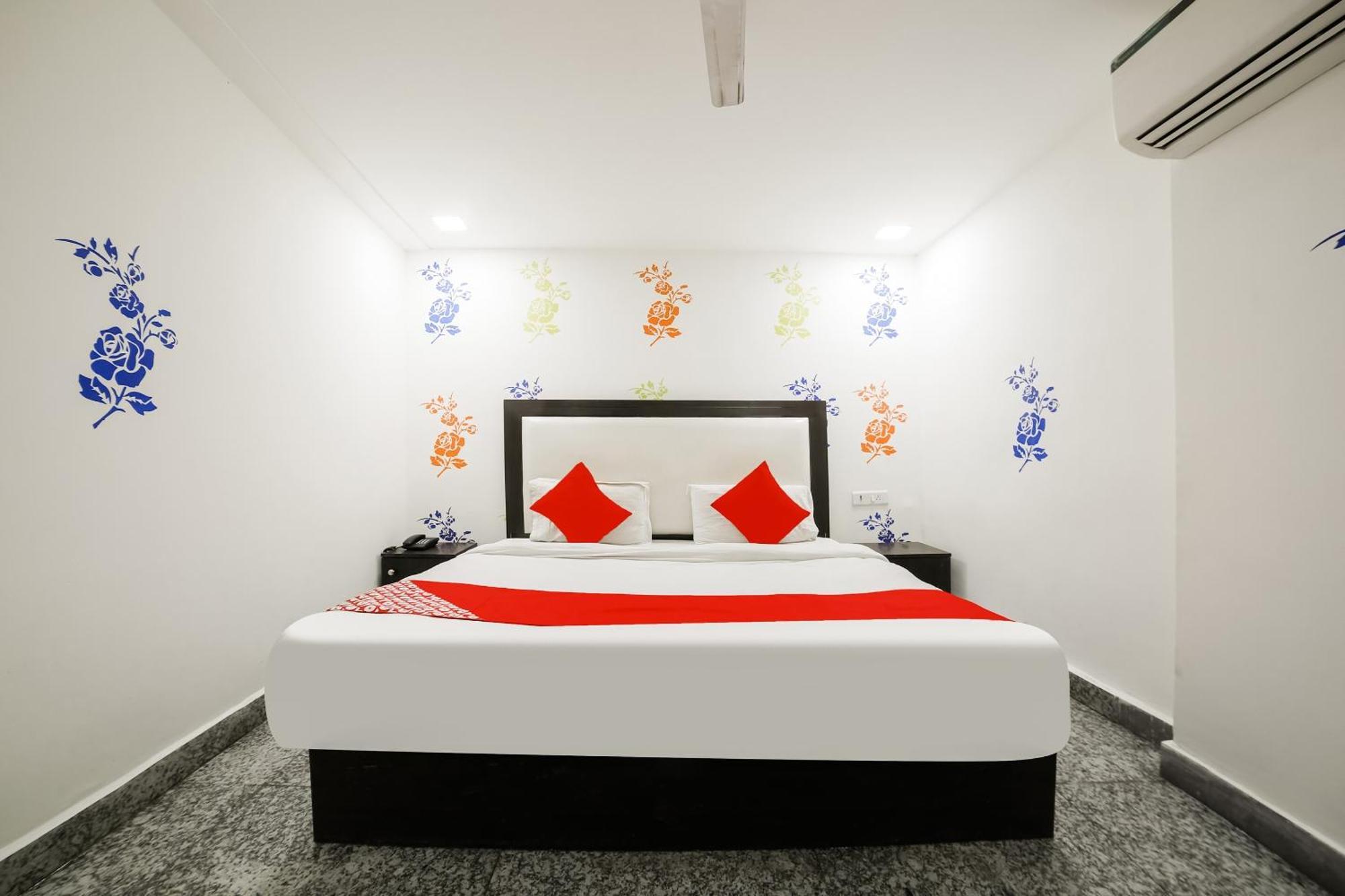 My Comfortable Hotel Yeni Delhi Dış mekan fotoğraf