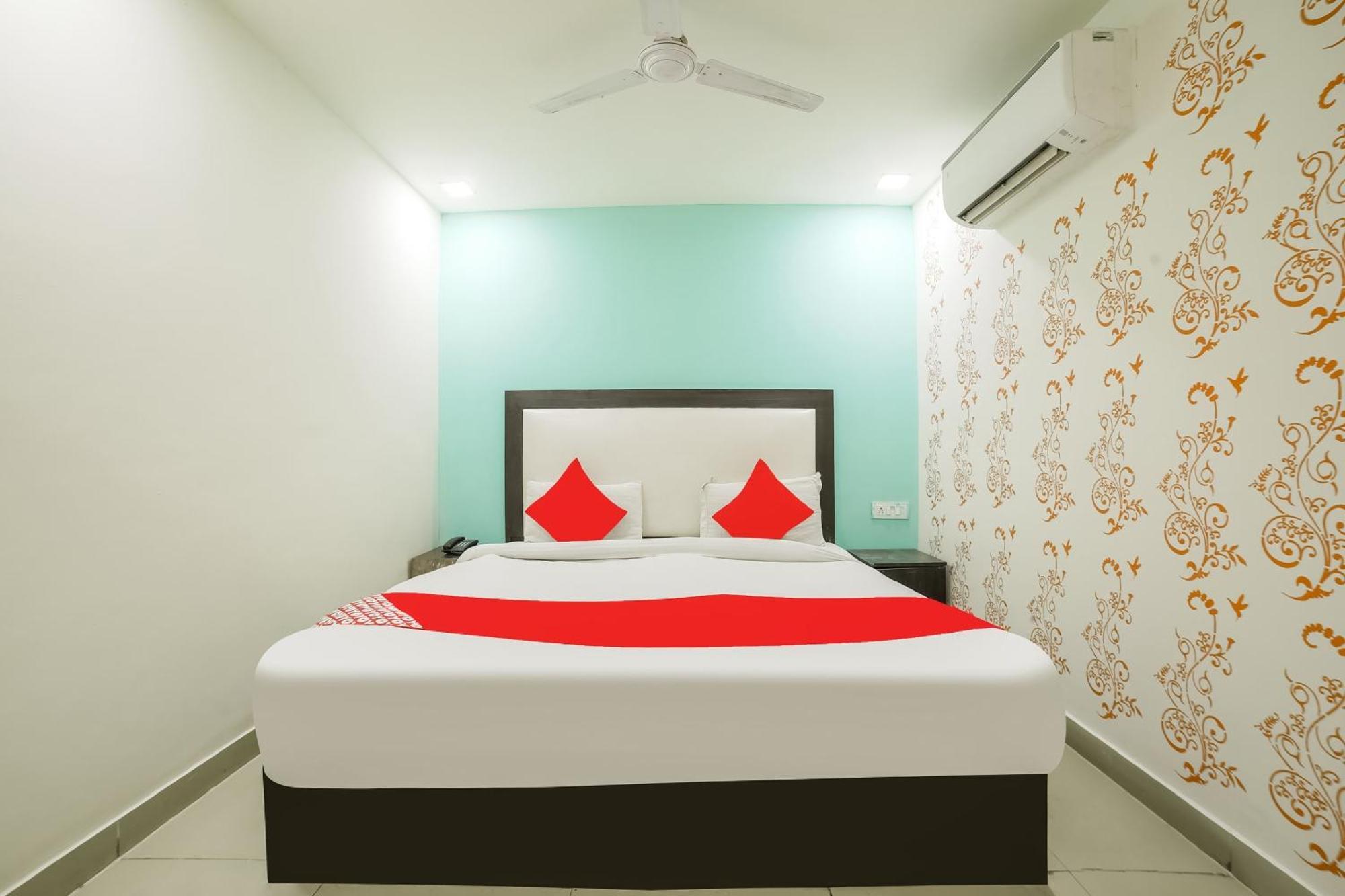 My Comfortable Hotel Yeni Delhi Dış mekan fotoğraf