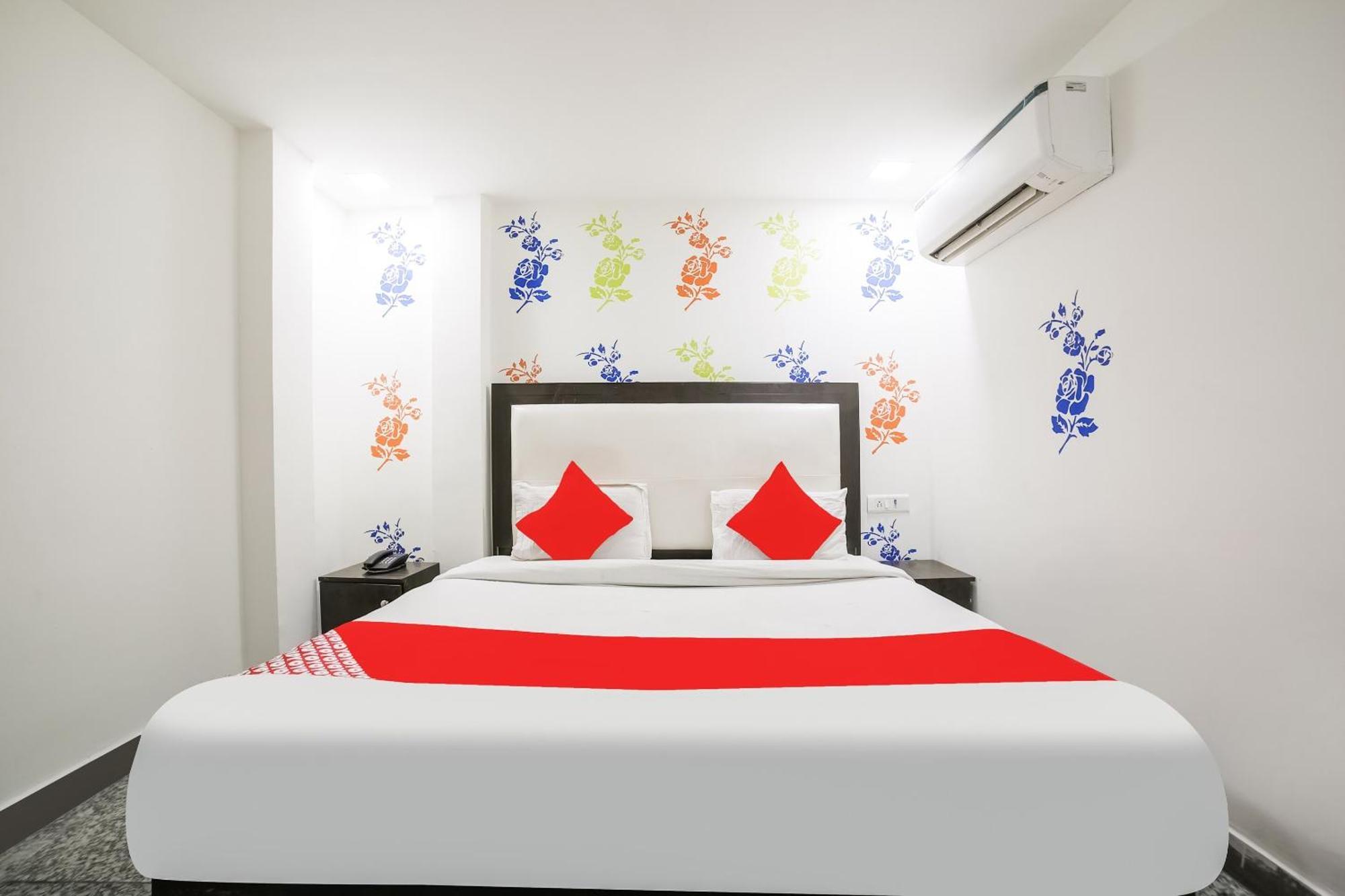 My Comfortable Hotel Yeni Delhi Dış mekan fotoğraf